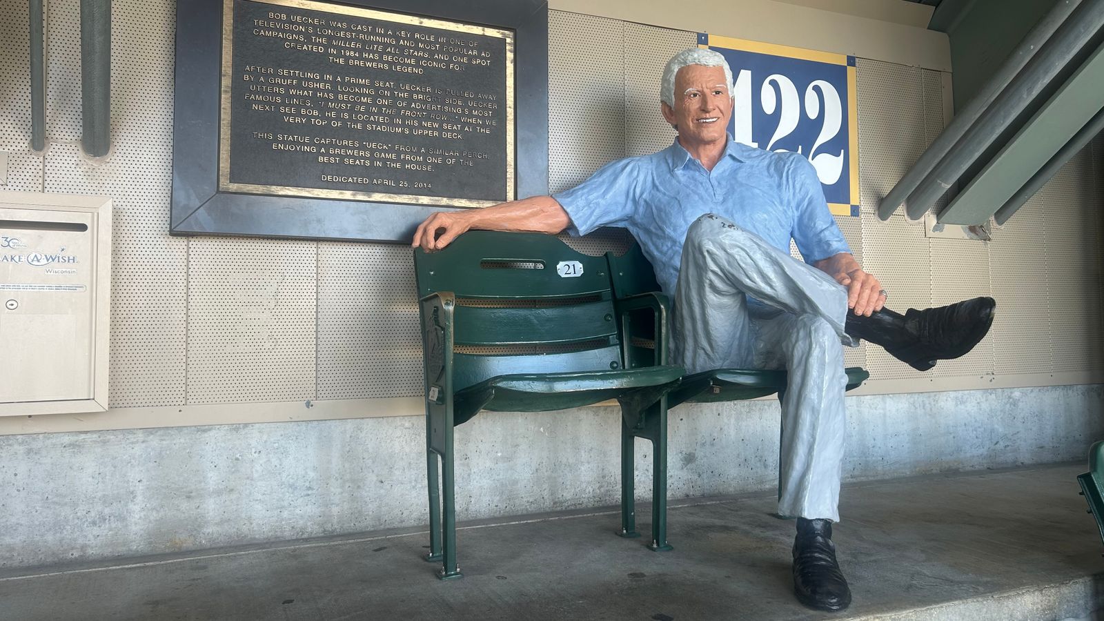 From our staff: Uecker's dream seat taken in Milwaukee (IMAGES)